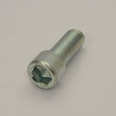 BOLT DIN 912- 8.8 M16X 40